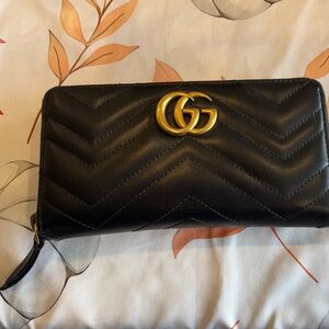 Black Quilted Zip Wallet Gucci
